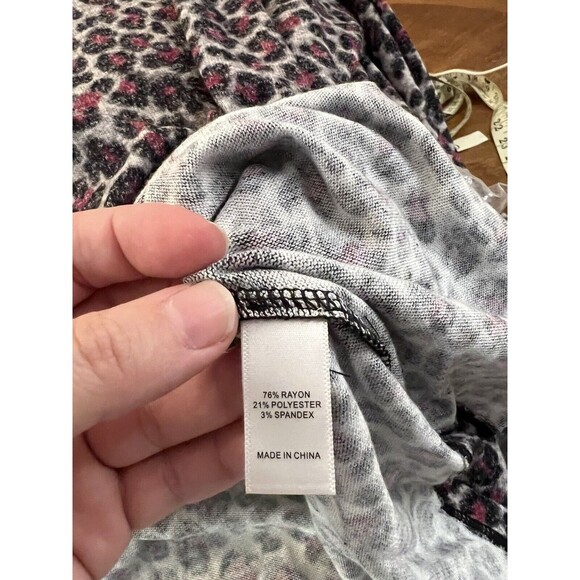 Soft and Cozy Leopard Long Sleeve Shirt Size 3X NWOT - Picture 6 of 7